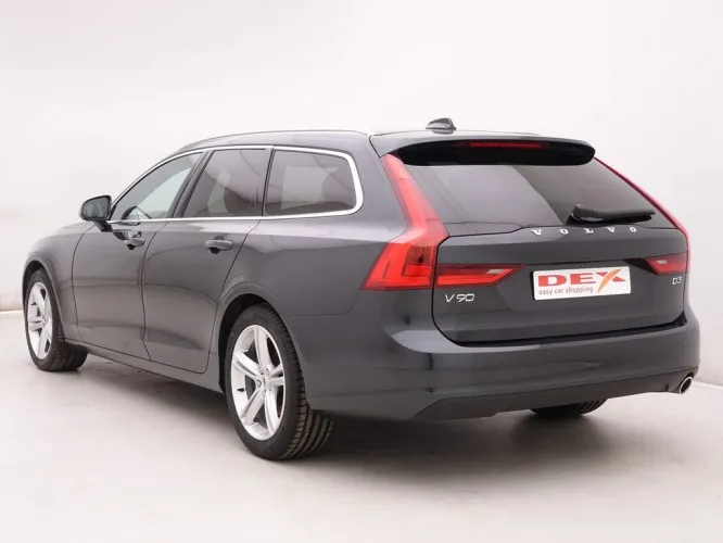 Volvo V90 2.0 D3 150 Momentum + GPS + Leder/Cuir + Alu18 Image 4