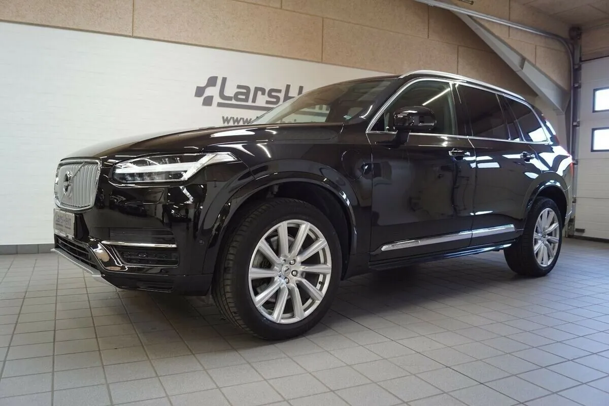 Volvo XC90 2,0 T8 407 Inscription aut. AWD 5d Image 2