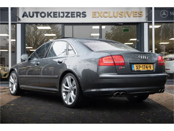 Audi S8 5.2 S8 quattro  Image 4