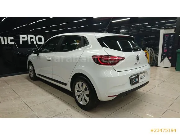 Renault Clio 1.0 TCe Joy Image 6